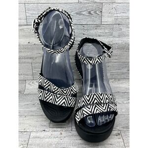 Crocs Leigh Wedge Sandals Women Sz 10 Black White Geometric Chevron Ankle Strap